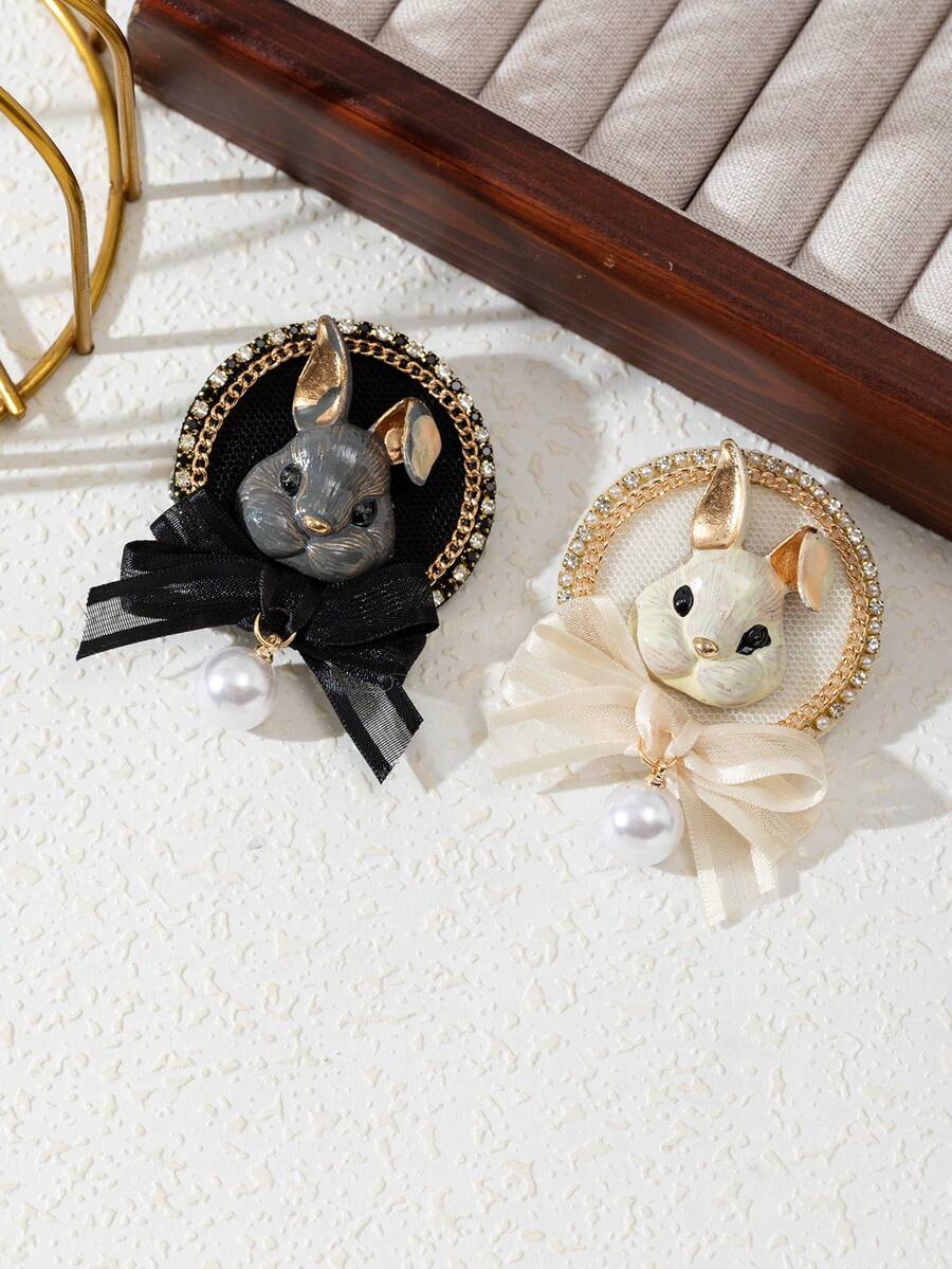 1pc Elegant Rabbit Design Sparkling Accessory, Gold Rhinestone Trim, College Badge Style, Chic Women Brooch Pin, Luxury Jewelry Brooch, Suitable For Dating, Daily Wear Gift - Fashion - View 1