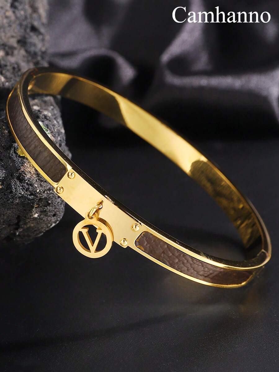 1PC Luxurious And Fashionable Stainless Steel Leather V-Letter Pendant Bracelet, Low-Key Luxury, Leading The , Suitable For Women's Daily Wear, Casual/Party/Holiday Gifts/Valentine's Day Gifts