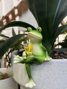 Funny Resin Frog Sculpture Garden Decorations, Art Garden Decorative Statues, Wall Hanging Planters Hanging Decorations, Home Office Desktop Planters Creative Home Decorations, Indoor Plants Decorations, Outdoor Decorations, Planting Vases Flower Pots Sculpture Decorations, Graduation Gifts For Friends, Loved Ones & Family