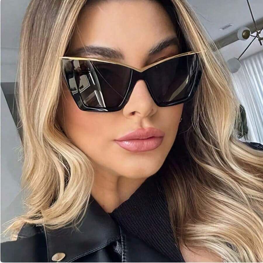 A Pair Of Cat-Eye Metal-Rimmed Fashionable And Individual Glasses For Women, Made Of PC Material For Decoration, Exudes A High-End Feel And Is  For Taking Street Photos And Checking In - 黑色 - 查看 1