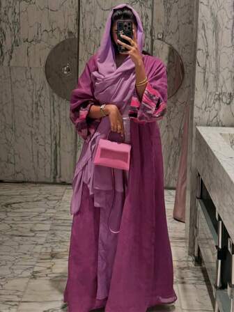 1 Piece Of Women's Elegant Classic Cashew Print Geometric Pattern Splicing Sleeve Style Abaya Robe Showcases Elegance And Refined Style, Suitable For All Seasons And Cultural Events, Suitable For Daily And Formal Occasions, Suitable For All Seasons, Multi-Purpose Parties, Holidays And Travel