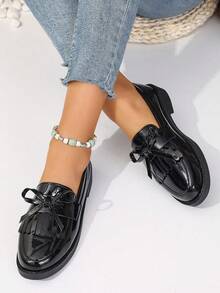 Glossy Black Loafers With Bow & Tassel – Versatile Slip-On Shoes For Women,Chic Patent Leather Loafers – Preppy, Office & Casual Outfit Essential,Shiny Black Slip-On Loafers – Comfy Low Heel For Work & Weekend, Bow Detail Loafers – Dress Up Jeans, Skirts Or Pants,Effortless Glossy Flats – Easy Clean & Timeless For Daily Wear - màu đen - Xem 3