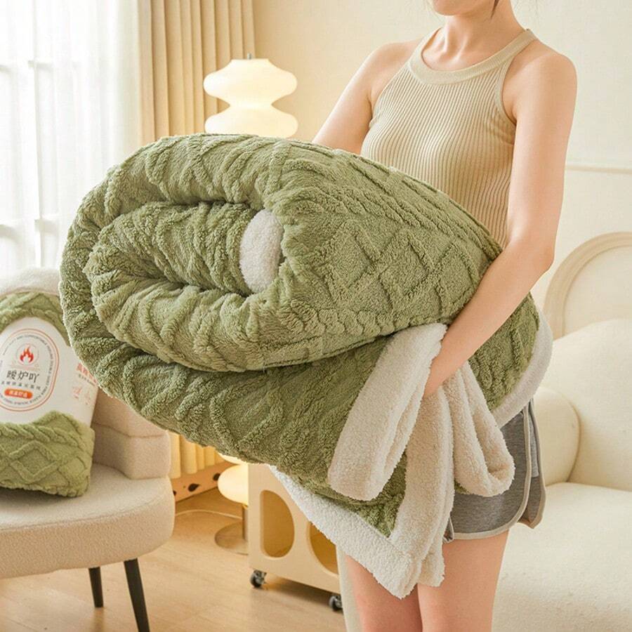 2-Ply Taffeta Sherpa Reversible Blanket, Warm Blanket Suitable For Sofa, Bedroom, Living Room, Multi-Purpose - Olive Green - View 1