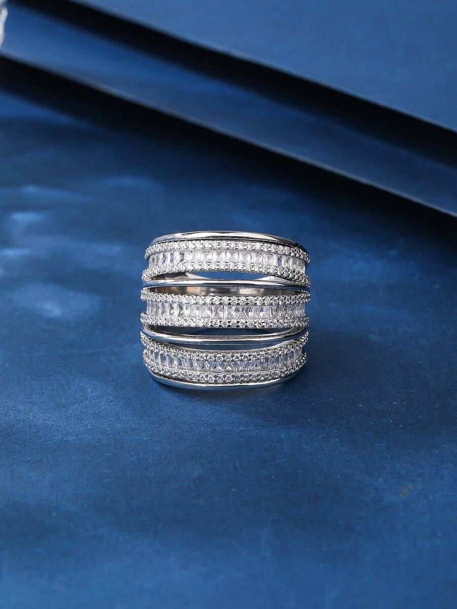 1pc Women's Copper Plated Simple Splice Gold Ring With Inlaid Rhinestones, Stylish Design, Suitable For Gift, Everyday And Holiday Wear - 011278 - View 1