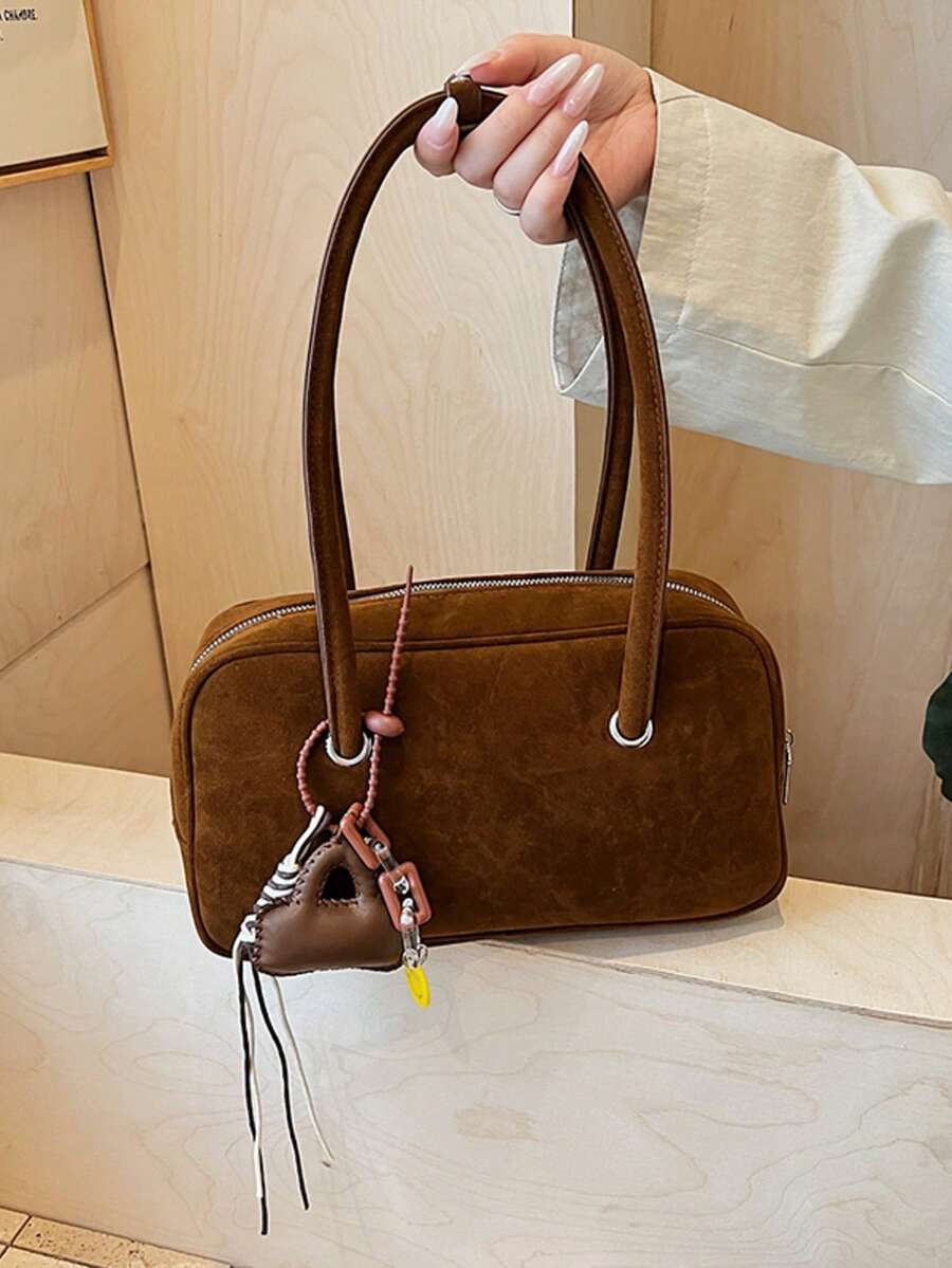 Túi đeo vai nữ kiểu retro màu trơn bằng da PU, nhiều ngăn, dung tích lớn, kèm mặt dây chuyền có thể tháo rời.