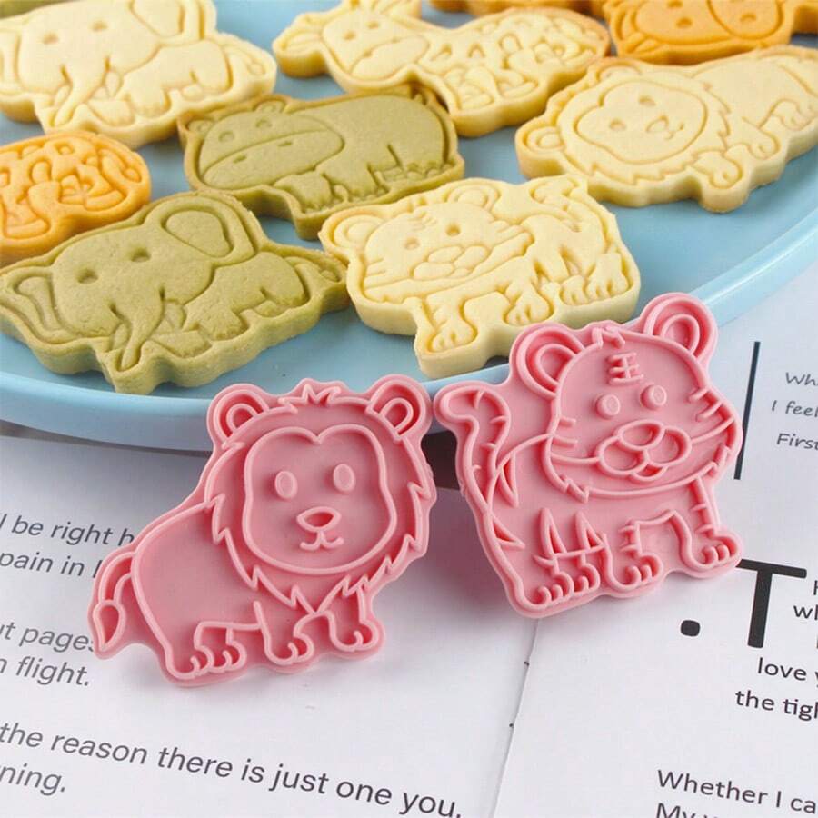 Cookie Cutters,3D Embossers Set ,3D DIY Cartoon Pressable Biscuit Mold DIY Cookie Stamp Kitchen Accessories Pastry Bakeware,Frosting Cutting Mold Fondant Baking Tools. Wedding Festival Wedding Gifts Wedding Cake Tools