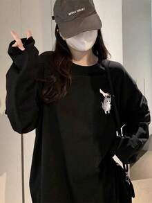 Áo thun cotton dài tay in họa tiết hoạt hình dáng rộng rãi thoải mái dành cho nữ, phù hợp cho mùa xuân và mùa thu - màu đen - Xem 2