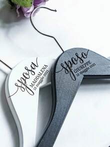 Wieszak na suknię ślubną na zamówienie. Spersonalizowany wieszak ślubny. Spersonalizowany wieszak ślubny. Wygrawerowane imię i data. Prezent na wieczór panieński.