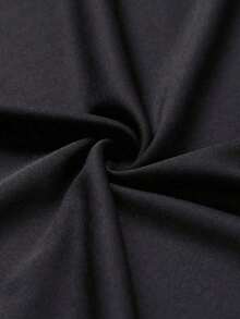 Una camiseta de algodón negra de 180g para hombres, una camiseta de moda adecuada para deportes, ocio y reuniones. - Negro - Ver 3
