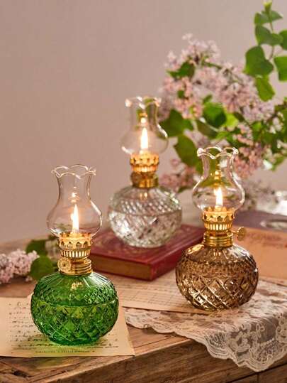 1pc Vintage Large Glass Oil Lamp, Antique Oil Lamp, Suitable For Indoor Emergency Lighting, Windproof Lamp (Liquid Not Included)