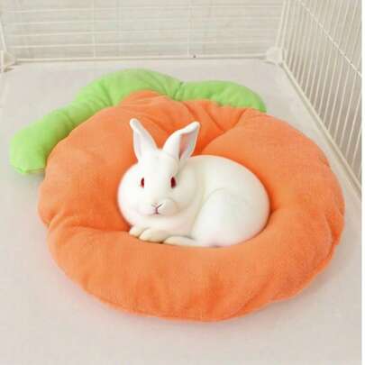 1pc Carrot Shaped Soft, Breathable And Fresh Pet Mat, Warm Cushion Suitable For Small Pets Like Hamsters, Rabbits, Guinea Pigs, Applicable For Sofa, Bed