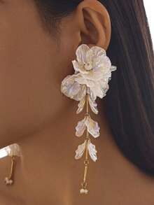 1 paire de boucles d'oreilles élégantes 3D de fleurs blanches, bijoux de luxe délicats avec de longs pompons en pétales, boucles d'oreilles pour fête, cadeaux d'amitié - boucle d'oreille - Voir 2