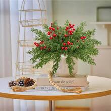 26/45 buc ramuri artificiale de pin cu tulpini de fructe de pădure roșii, ramuri de cedru verde artificial de Crăciun, ace de pin verdeață false pentru coroane, ghirlande, artizanat DIY și decorațiuni de Crăciun