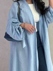 这款优雅经典的极简主义抽绳袖口女式睡袍散发着高贵典雅的气息，适合所有季节和各种文化活动。 - 淺藍色 - 查看 5