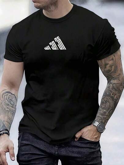 Una camiseta negra de algodón para hombres de 180g. La camiseta tiene un patrón de líneas único, de forma abstracta, estilo simple pero... Una camiseta adecuada para uso casual, deportes y combinaciones versátiles. Suelta y cómoda.