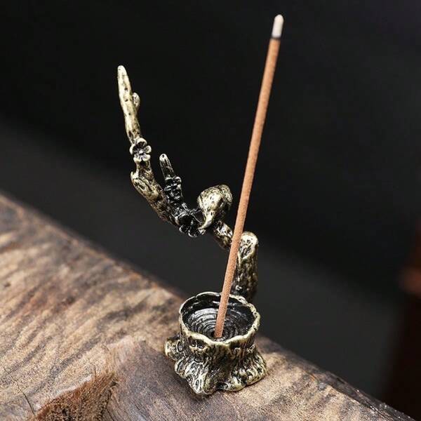 Branches de fleurs de prunier, magpie en bronze ancien, accessoires de décoration de table de bureau à la maison, brûleur d'encens créatif avec figurines d'animaux