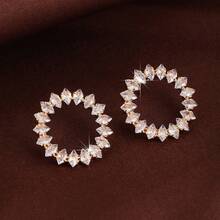 1对优雅乡村风格向日葵设计立方氧化锆镶嵌时尚耳环，女士款 - 彩色 - 查看 1