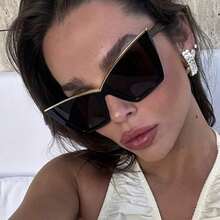 A Pair Of Cat-Eye Metal-Rimmed Fashionable And Individual Glasses For Women, Made Of PC Material For Decoration, Exudes A High-End Feel And Is  For Taking Street Photos And Checking In - 黑色 - 查看 4