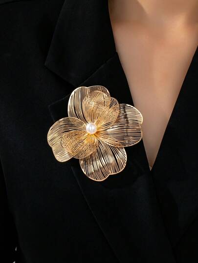 1pc Vintage Elegant Faux Pearl Flower Brooch, Suitable For Women To Wear On Formal Occasions And Festivals