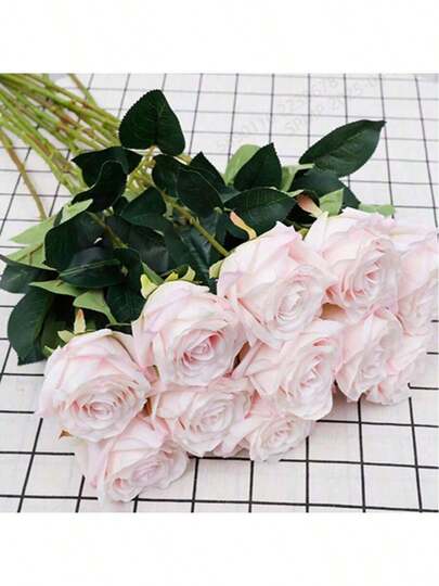 1/2支仿真玫瑰花，模拟玫瑰花束，适用于婚礼装饰、派对用品、塑料花、情侣礼物、情人节礼物、送给长辈的礼物、新娘花束、派对装饰、家居装饰、厨房装饰、花园装饰、户外植物装饰、园艺装饰、假花装饰、秋季装饰，可用于婚礼派对装饰、蛋糕装饰以及家居客厅餐桌摆饰。