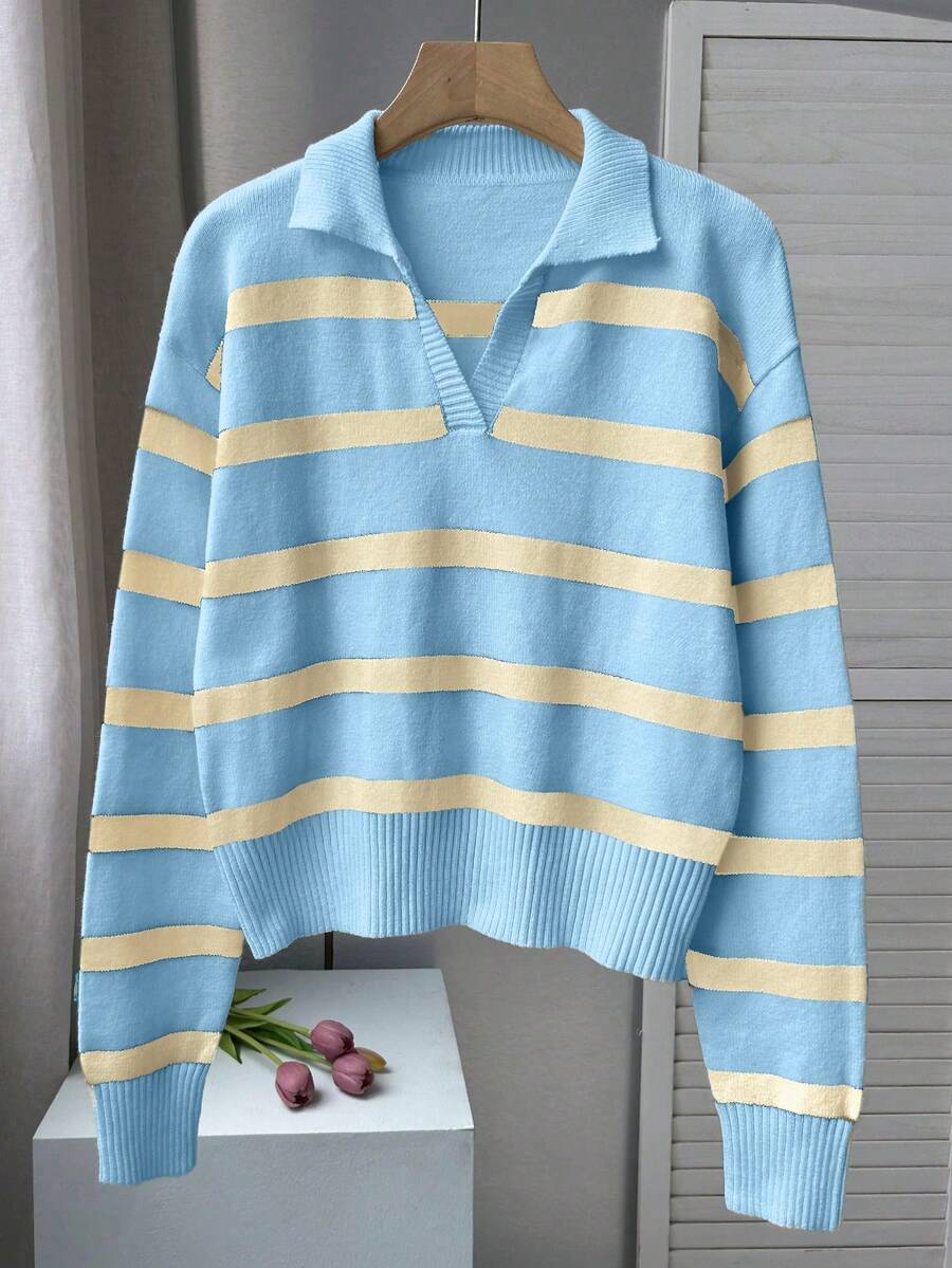 Áo len dài tay cổ polo phối màu tương phản kẻ sọc kiểu vintage mùa xuân & thu mới, áo chui đầu dáng rộng nửa cài khuy kiểu retro dành cho nữ, thích hợp cho năm mới. - Màu xanh tươi và trắng ngọc trai - Xem 1