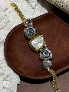 1件装女士金色合金不对称手镯腕表，时尚阿拉伯数字表盘，石英机芯，可调节表带，适合日常佩戴和节日礼物 - 黑色 - 查看 5