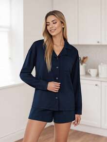 Conjunto de pijama de 2 piezas para mujer, camisa de manga larga con botones de color liso y pantalones cortos elásticos para estar en casa, ropa de dormir suave. - Azul marino - Ver 3