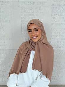 1 pièce Hijab de couleur unie premium, à la mode et élégant avec un bord roulé et un décor de vague. Écharpe longue en modal doux et confortable, convenant pour un port quotidien et un enveloppement musulman conservateur