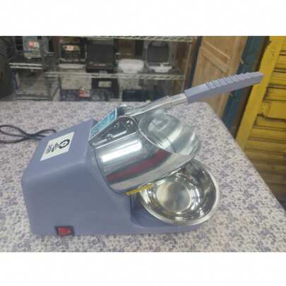 Triturador de hielo industrial Modelo pd94 Comercial 65 Kg Por Hora, uso rudo, ideal para negocio. cuerpo totalmente metálico