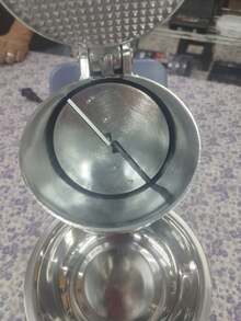 Triturador de hielo industrial Modelo pd94 Comercial 65 Kg Por Hora, uso rudo, ideal para negocio. cuerpo totalmente metálico - Tipo de Enchufe A USA (110-127V) - Ver 5