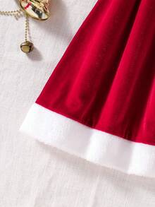 Vestido de felpa para niñas en Navidad, de manga corta con cuello esponjoso, decoración con botones lindos, esencial para fiestas navideñas. La tela de felpa se ve exquisita, manga corta + cuello esponjoso, botones blancos que hacen eco de los elementos navideños. Silueta de vestido lindo, adecuado para galas navideñas, sesiones de fotos de vacaciones para padres e hijos, las niñas pueden usar para eventos temáticos de Navidad, otoño/invierno. - Rojo - Ver 8