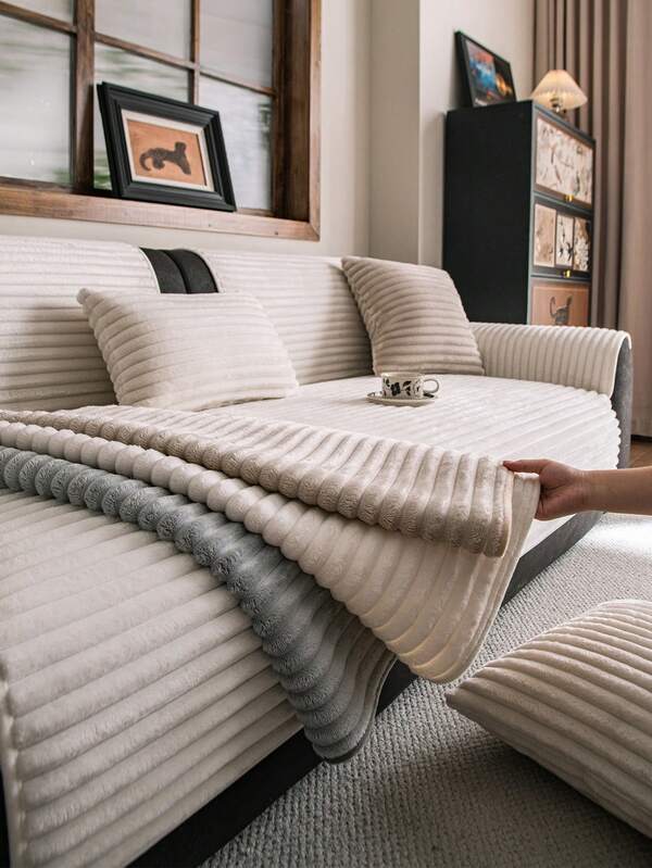 1pc Plush Solid Color Sofa Cover, Warm & Comfortable Sofa Protector Pad For Bedroom, Office, Living Room. Thick, Soft, Warm & Stain-Resistant, Suitable For Homes With Pets, Machine Washable, Fits 1/2/3/4 Seater Sofa