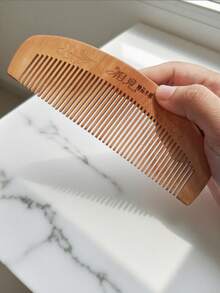 1 Peça Pente de Madeira Sólida Natural, Pente Fino de Madeira Feito à Mão Anti-Estático para Mulheres, Pente para Cabelo Liso Sem Emaranhados, Escova de Cabelo para Uso Doméstico, Pente para Barba de Homem, Ferramentas de Cabelo para Homens e Mulheres, Adequado para Presente, Uso Diário, Salão, Beleza, Viagem