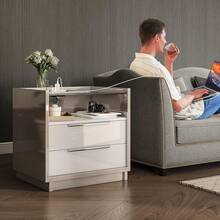 High Gloss End Table With Glass Top, Modern Nightstand With Charging Station, 2-Drawer Bedside Table For Bedroom - Trắng và xám - Xem 7