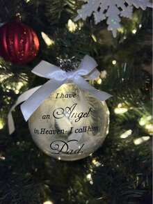 1 Stück Engel im Himmel Dekoartikel, Gedenk-Künstliche Federkugel Weihnachtsdekoration Anhänger, Weihnachtsbaum Dekoration, Heimdekoration, Weihnachtsfeier Zubehör, Weihnachts-Gedenk-Ornament Federkugel, Ein Teil meines Herzens ist im Himmel, Weihnachtsbaum Gedenk-Hängender Anhänger Geschenk für Mama, Papa, Sohn, Tochter, Schwester, Bruder, Oma, Opa