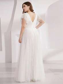 EVERPRETTY Plus Size Romantic Lace V-Neck Backless Ruffle Sleeve White Formal Dress, Bridal Wedding Gown For Spring/Summer Wedding Ceremony Party - White - View 2
