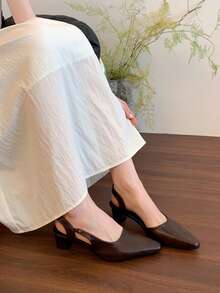 2025 New Vintage Mary Jane Shoes For Women, French Style Low Vamp Thick Heel Small Leather Shoes High Heels, Autumn, Elegant, Women Pumps, Elegant