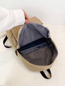 新款清新风格学生背包，韩版时尚高中/大学简约休闲背包