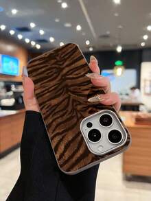 Tiger Stripe Mobile Phone Case, Designed With A Furry Texture And Bold Patterns, Suitable For IPhone 16, 15, 14, 13, 12 And 11 Pro Models, Made Of TPU Material, And Provides Shockproof Protection. Ideal For Animal Lovers, Fashion Enthusiasts, Birthdays, Seasonal Gifts, And Special Occasions. - 灰色CZ - 查看 3