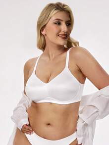 Wingslove Seamless Comfort Plus Size Wirefree Bra - Unlined Full Cup U-Back, Convertible Cross Straps & Smoothing V-Neck T-Shirt Bra