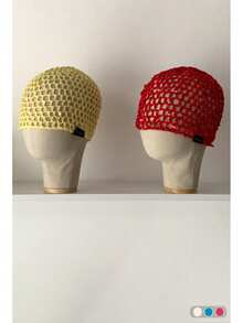 1 件带亮片字母的黑色标签。手工钩编镂空亮片便帽，时尚复古百搭轻便透气针织帽，适合春夏季节 - 針織帽 - 查看 7