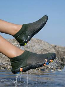 ZVB Barefoot-Friendly Water Shoes, Soft-Soled Women's Beach Shoes For Swimming, Diving, Fishing, Outdoor Quick-Drying Summer Sandals, Non-Slip & Breathable - 軍綠色 - 查看 11