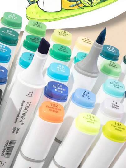 24支软头马克笔，油性双头手绘笔，多种颜色组合，墨色鲜艳，书写均匀，可堆叠不易晕染，适合DIY涂鸦、绘画、着色，