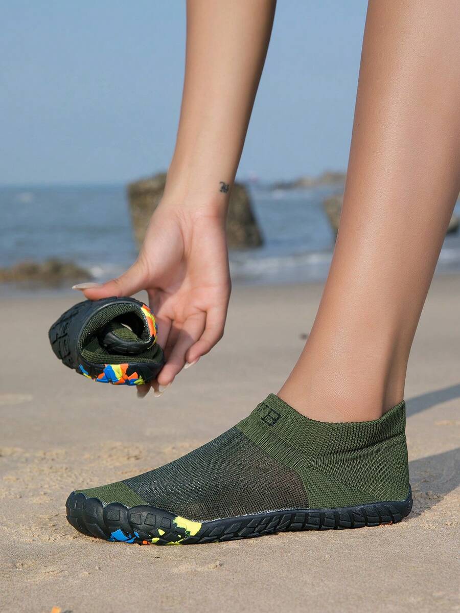 ZVB Barefoot-Friendly Water Shoes, Soft-Soled Women's Beach Shoes For Swimming, Diving, Fishing, Outdoor Quick-Drying Summer Sandals, Non-Slip & Breathable - 軍綠色 - 查看 1