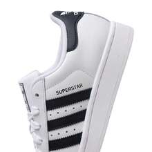 Adidas حذاء رياضي كاجوال مريح سوبر ستار الثاني، JQ4098 - أبيض وأسود - مشاهدة 7