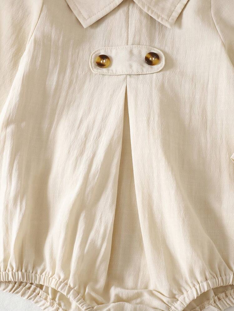 男婴休闲纯色翻领长袖连体衣，轻松假日风婴儿服装，梭织柔软舒适，半开襟纽扣设计，适合春夏郊游、家庭度假、聚会和日常穿着。 - 杏色 - 查看 6