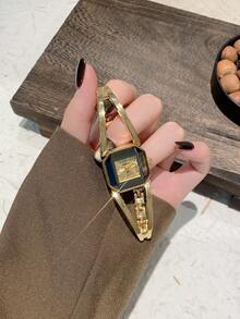 1件优雅手镯式腕表，金色表盘，小巧耐用，时尚方形表盘，送给她的迷人礼物，适合日常佩戴和特殊场合。 - 金色 - 查看 5