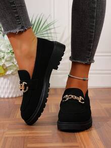 Damen Lässig Rundkopf Loafer, modisch mit Ketten-Dekor und abgenutzter Optik, rutschfeste Gummisohle, Slip-On Collegestadt/Landstil Schuhe, bequem für alle Jahreszeiten, Stofffutter