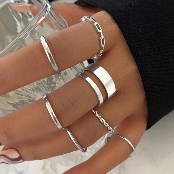 7-Piece Set Of Multi-Element Geometric Spiral Winding Hollow Chain Wide Face Women's Fashion Ring Set For Vacation Parties, Dates, Daily Wear, Elegant And Simple Style