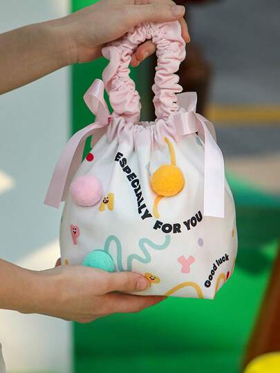 5 st julklappspåsar, äppelpåsar, presentaskar för julafton, godispresentpåsar, halloween-presentförpackningar, bus eller godis. Lämplig för presentförpackningar, små presentpåsar för barn, presentaskar med fullmåne, presentpåsar till alla hjärtans dag, presentpåsar till bröllop, presentpåsar till brudtärnor, smyckespåsar, romantiska födelsedagspresentpåsar och bärbara presentförpackningspåsar.